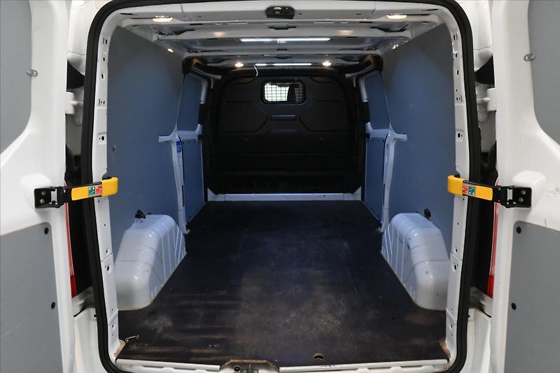 Ford Transit Custom 2,0 ECOBLUE 96KW L2H1 Záruka a - fotka 10 z 29