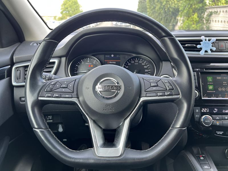 Nissan Qashqai 1.3DIG-T KAMERA PŮVOD ČR - fotka 14 z 40