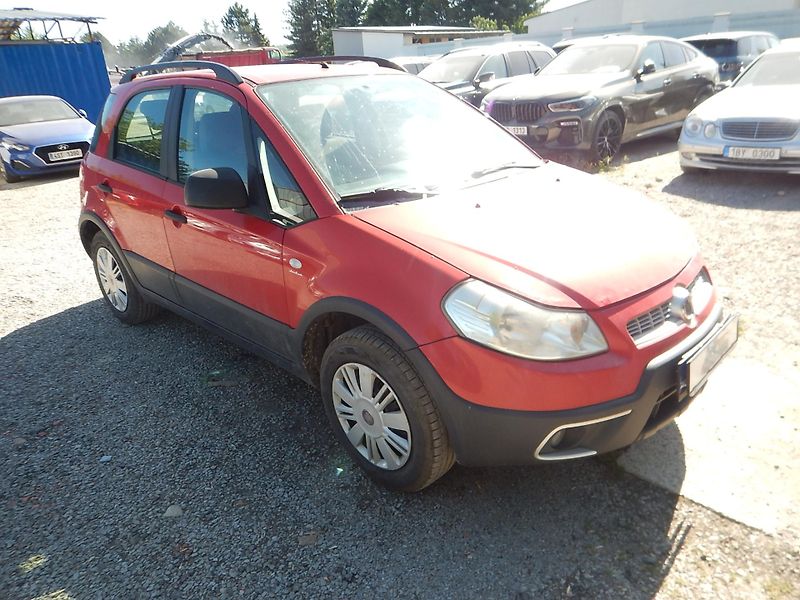 Fiat Sedici 1.6 16V 4x4 - fotka 4 z 22