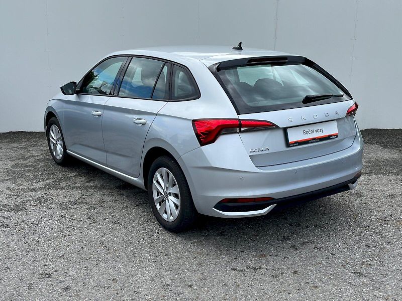 Škoda Scala (2025) 1.0 TSI 85kW Top Selection - fotka 22 z 26
