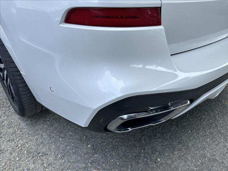 BMW X5 3,0 xDrive 30d M-SPORT LASER - fotka 34 z 38