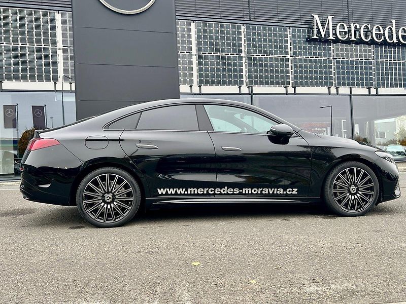Mercedes-Benz CLA (2025) 250+ EQ Linie AMG Plus - fotka 2 z 27