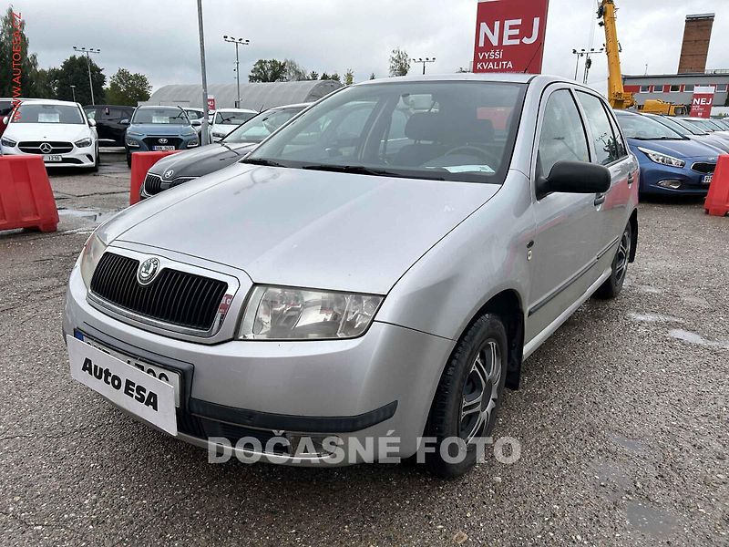 Škoda Fabia (2001) 1.4i, 2.maj,ČR, servis.kniha - fotka 1 z 3