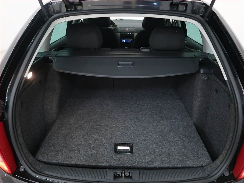Škoda Fabia (2006) 1.4 TDI, nová STK, Klima - fotka 13 z 14