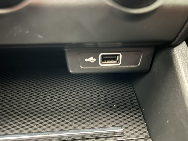 Škoda Octavia 2.0 TSI RS - fotka 22 z 35