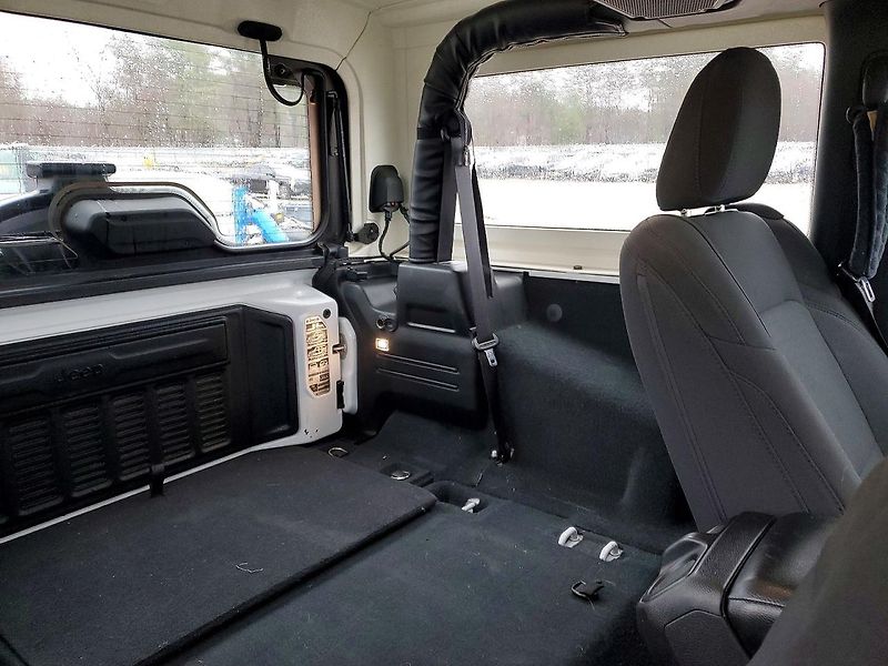Jeep Wrangler (2019) SPORT - fotka 10 z 11