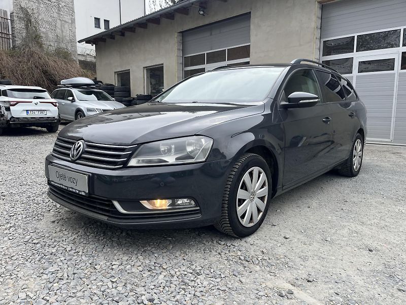 Volkswagen Passat (2011) 2,0 TDi 103 Kw TAŽNÉ - fotka 3 z 14
