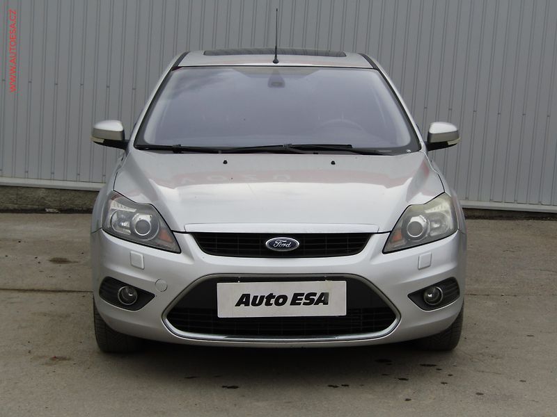 Ford Focus (2008) 2.0TDCi, ČR, AC, TZ, bixen - fotka 2 z 14