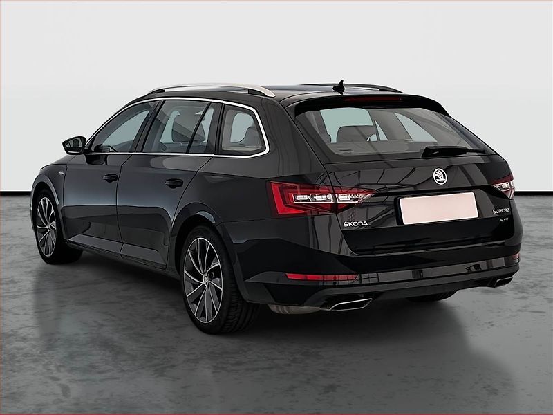 Škoda Superb (2017) Laurin&Klement 2.0 TSI, 4X4 - fotka 4 z 20