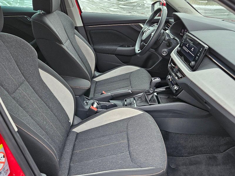 Škoda Kamiq (2024) TOP SELECTION TSI 85/1.0 A7F - fotka 20 z 28