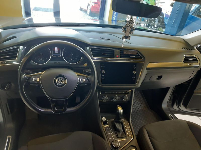 Volkswagen Tiguan Allspace 2.0 TDI 4x4 DSG NAVI LED - fotka 9 z 26
