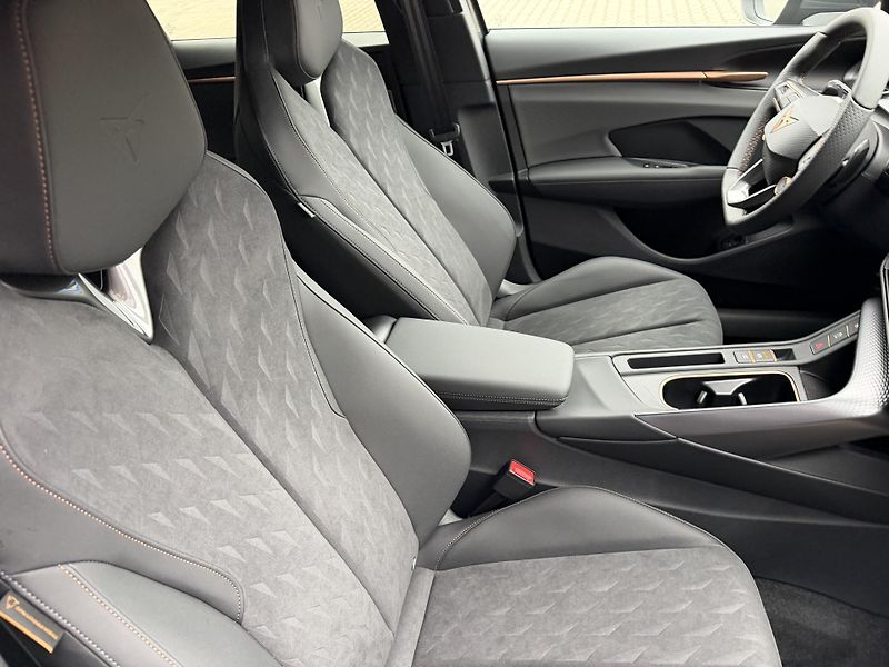 Cupra Terramar (2026) 2.0TSI 150kW 4WD R20 ZÁRUKA 5! - fotka 32 z 43