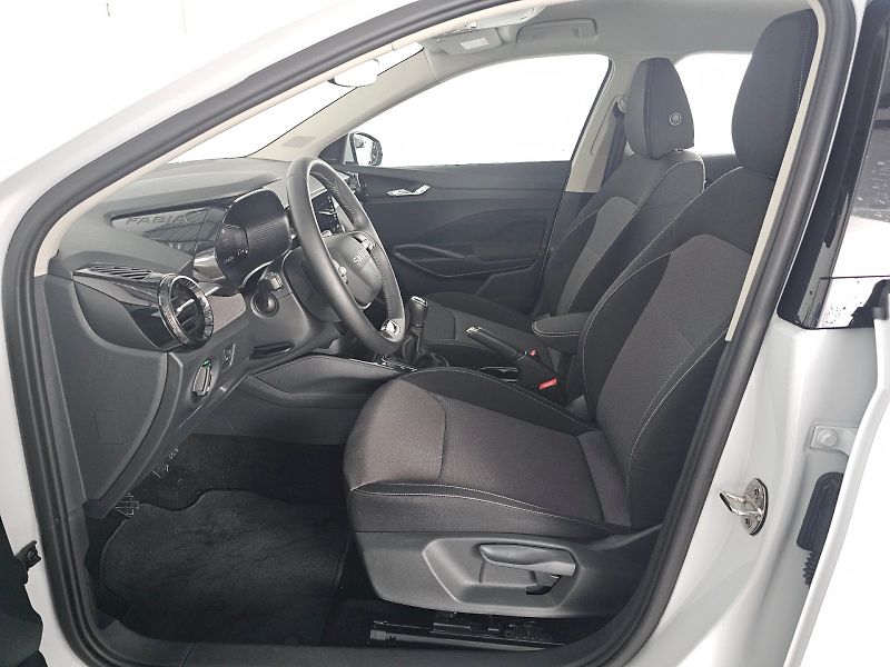 Škoda Fabia (2025) 1.0 TSI 70kW SELECTION - fotka 6 z 27
