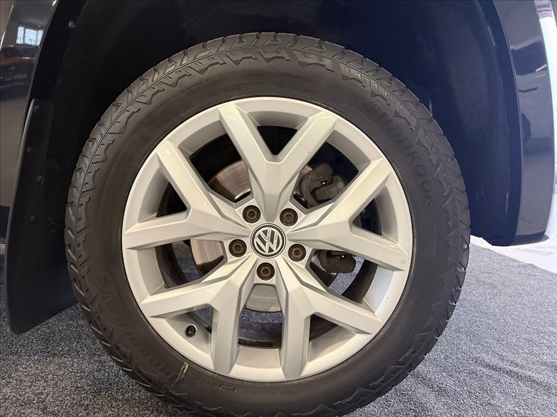 Volkswagen Amarok 3,0 V6 Hardtop,po servisu - fotka 26 z 38