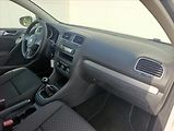 Volkswagen Golf 1,6 TDi Klimatizace - náhled 26