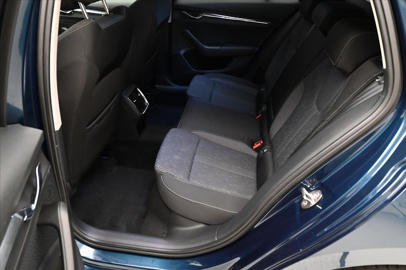 Škoda Octavia 2,0 TDI 110kW DSG Style Záruka - fotka 14 z 34