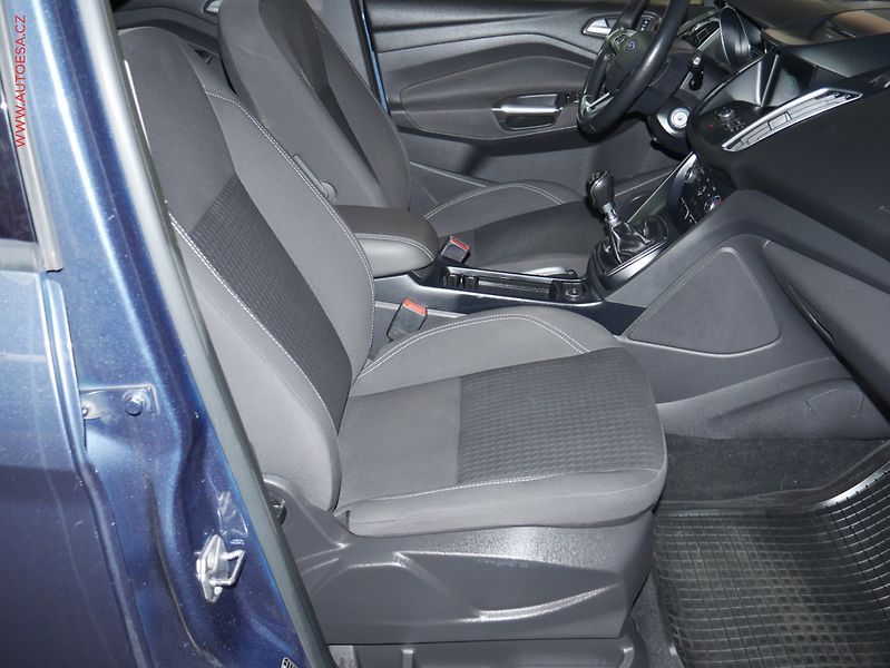 Ford C-MAX (2019) 1.0 EB, 1.maj,ČR, AC, park - fotka 12 z 19