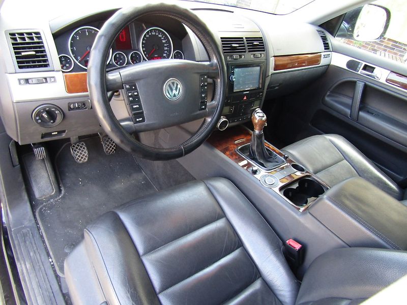 Volkswagen Touareg (2007) 2.5 TDI 128kW - fotka 12 z 33