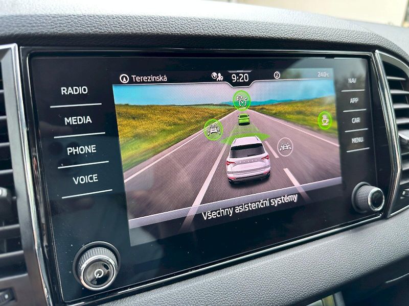 Škoda Karoq (2023) 2.0 TDI 85kW Fresh DSG - fotka 16 z 25