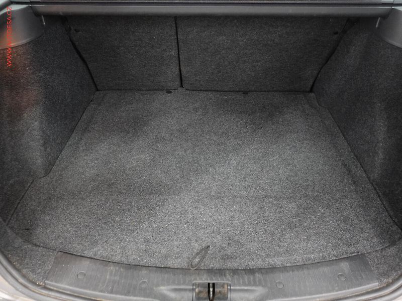 Renault Mégane (2006) 1.6i, ČR, AC, temp, STK2/28 - fotka 7 z 22