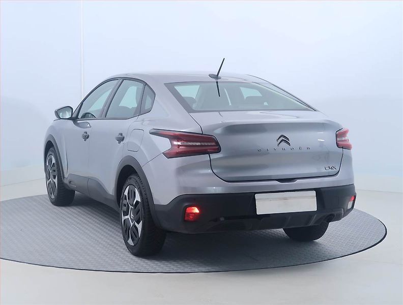 Citroën C4 X (2024) 1.2 PureTech, ČR,1.maj - fotka 4 z 14
