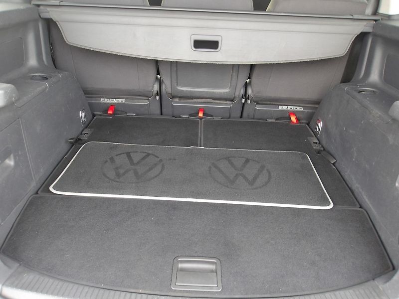 Volkswagen Touran 1,6i 75kW ! KRASAVEC !!! - fotka 22 z 26