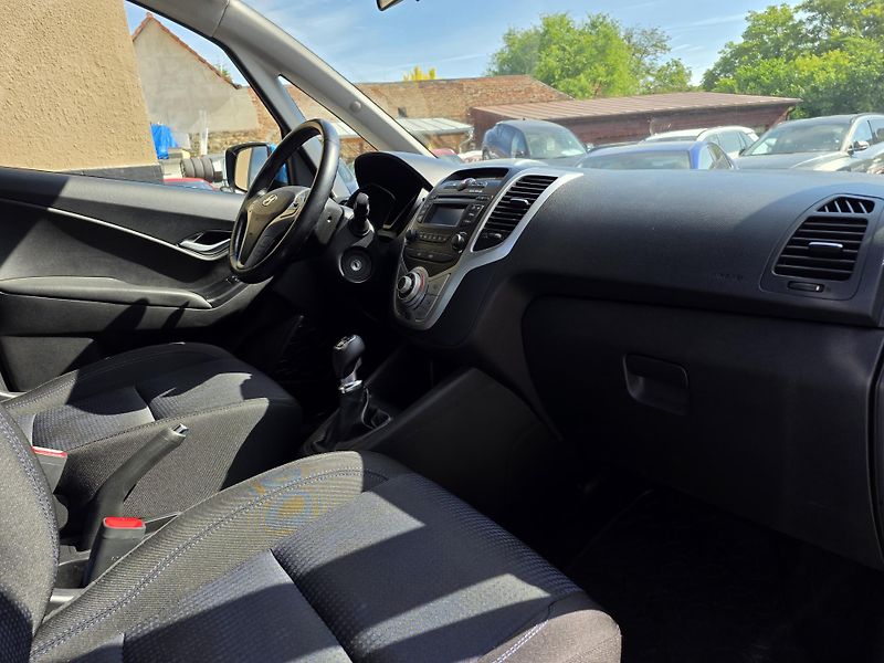Hyundai ix20 1.4-NÍZKÁ SPOTŘEBA-TOP STAV - fotka 11 z 12