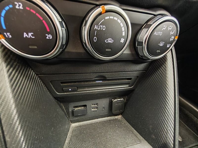 Mazda CX-3 2.0 benzin SKYACTIV - fotka 31 z 35