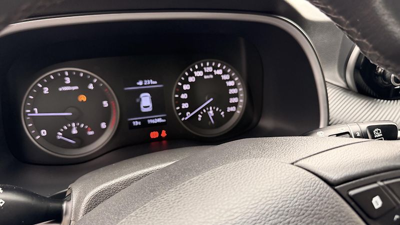Hyundai Tucson (2020) 1.6 CRDI 4X4, ČR,2 MAJITEL - fotka 31 z 35