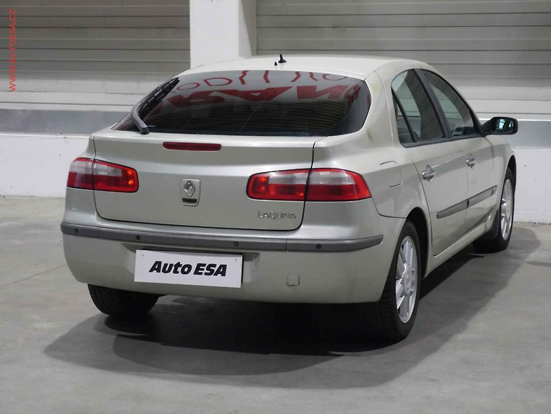 Renault Laguna (2001) 1.8 16V, Xenon, kůže - fotka 6 z 19