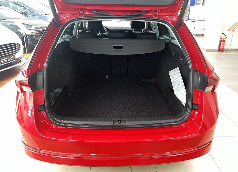 Škoda Octavia 2.0 TDI, 110 kW, STYLE, 4x4,ČR - fotka 8 z 35