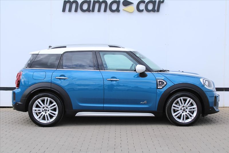 Mini Countryman 2.0i 131kW ALL4 SERVIS KN. ČR - fotka 8 z 28