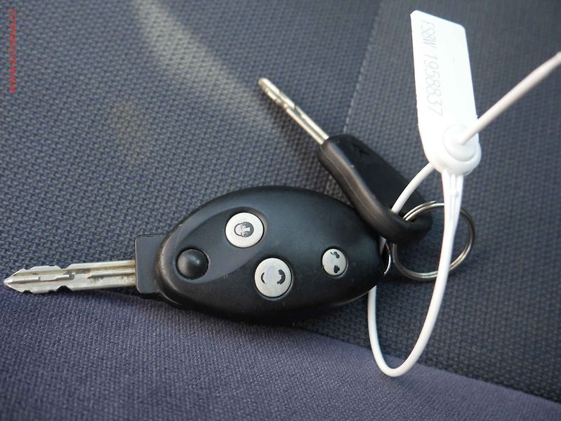Citroën Xsara (2004) 1.4 i, AC - fotka 15 z 15