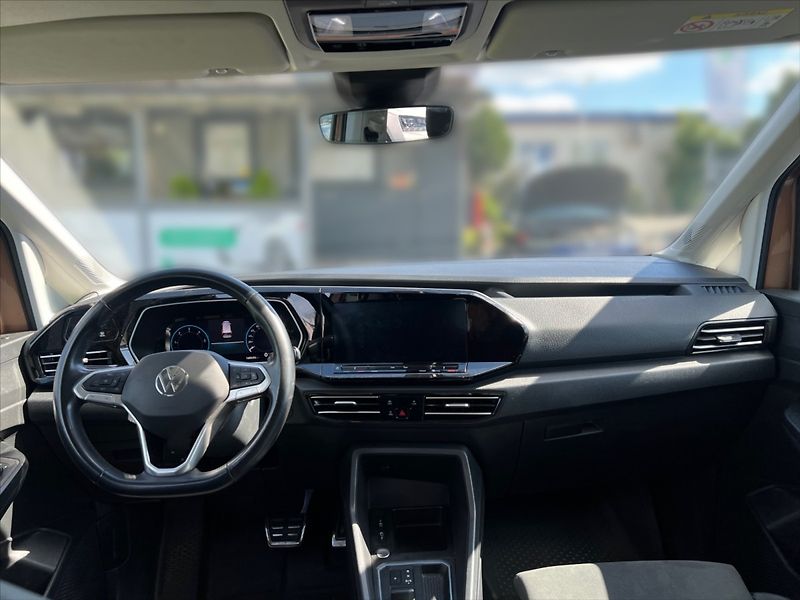Volkswagen Caddy 2,0 TDI Style DSG Maxi - fotka 9 z 11