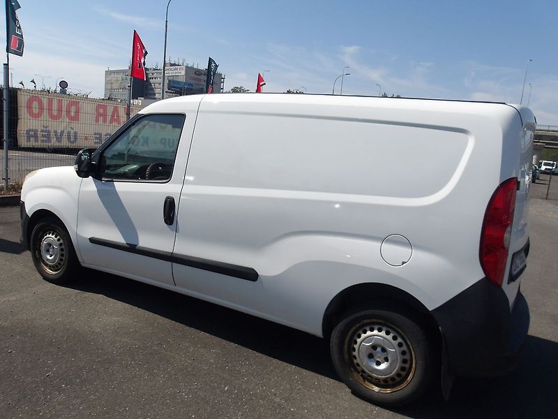 Fiat Dobló cargo 1,4i ČR 1.MAJ.! -21%DPH !!! - fotka 12 z 33