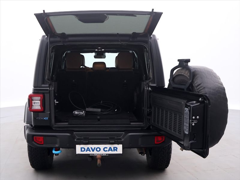 Jeep Wrangler Rubicon 2,0 4xe Unlimited CZ D - fotka 9 z 35
