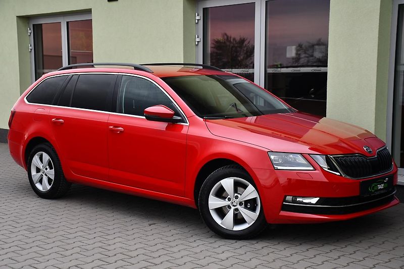 Škoda Octavia 1.6TDi STYLE ACC ČR - fotka 2 z 37