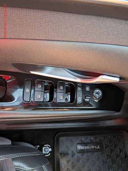 Hyundai Tucson (2022) 1.6 T-GDi, ČR, AT, LED, navi - fotka 12 z 16