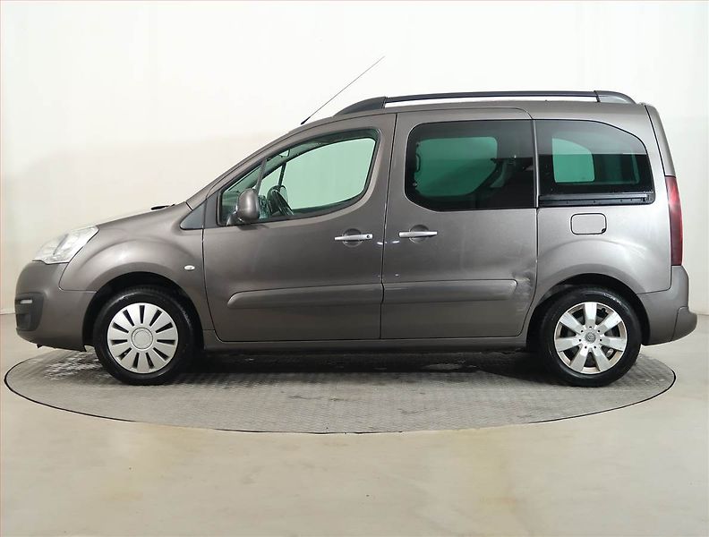 Citroën Berlingo (2017) Feel 1.6 BlueHDi, 5Míst, ČR - fotka 3 z 12