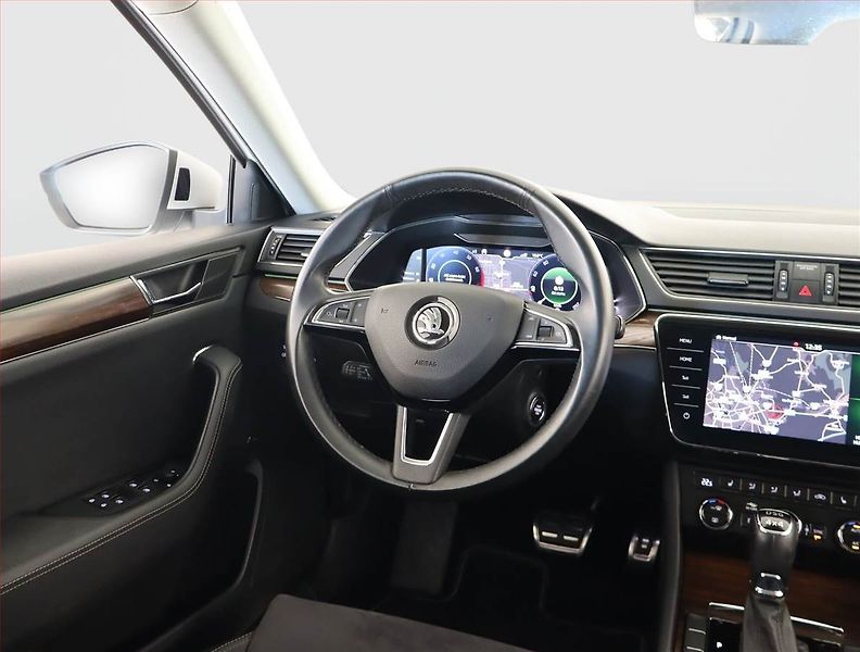 Škoda Superb (2020) Scout 2.0 TSI, ČR, NAVI - fotka 7 z 23