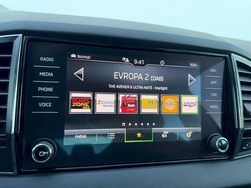 Škoda Karoq (2022) 1.5 TSI 110kW Style Exclusive - fotka 24 z 35