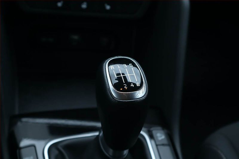Kia Sportage (2022) 1.6 T-GDI - fotka 24 z 25