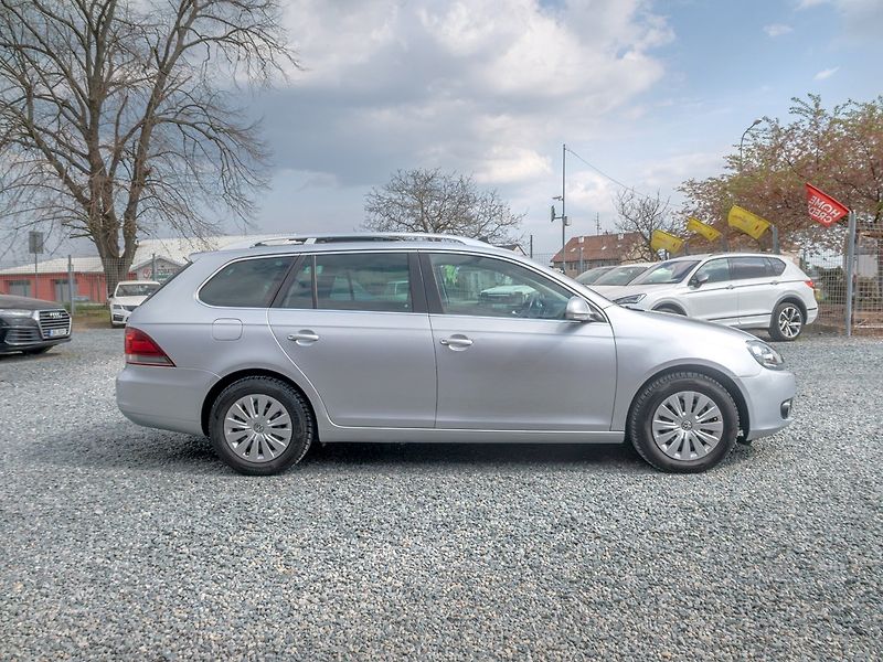 Volkswagen Golf (2010) 1.6TDI 77KW DSG – PO ROZVODECH - fotka 5 z 48