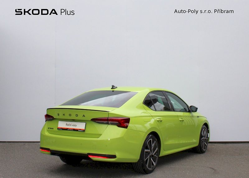 Škoda Octavia (2025) Sportline 1.5TSI / 110kW 7°DSG - fotka 2 z 24