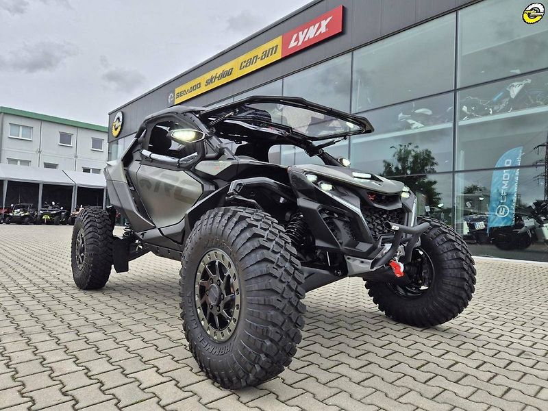 Can-Am Maverick R (2026) X RC DCT SAS 999T MY26 - fotka 27 z 38