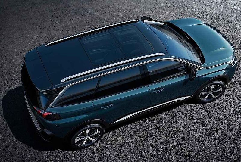 Peugeot 5008.