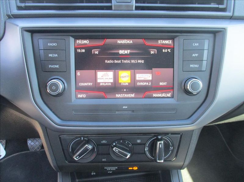 Seat Ibiza 1,0 TGi, klima serv.kniha ,CZ - fotka 17 z 35