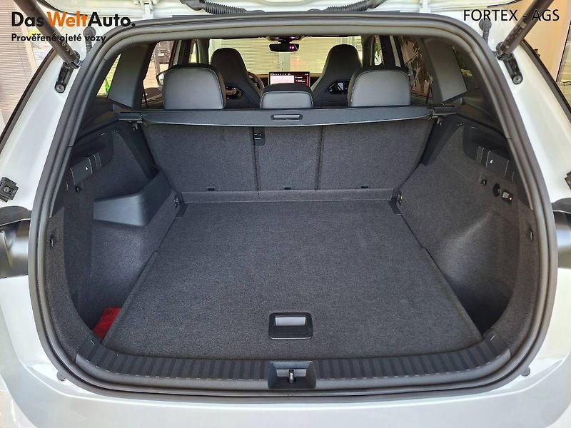 Volkswagen Tayron (2025) R-LINE,2.0 TDI,142kW,4x4,Záruk - fotka 16 z 35