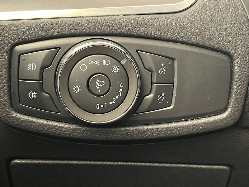 Ford Galaxy 2.5 HEV Titanium 7míst - fotka 12 z 67
