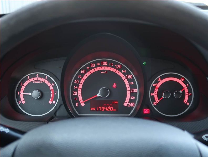 Kia Ceed (2010) 1.4 CVVT, nová STK - fotka 11 z 18